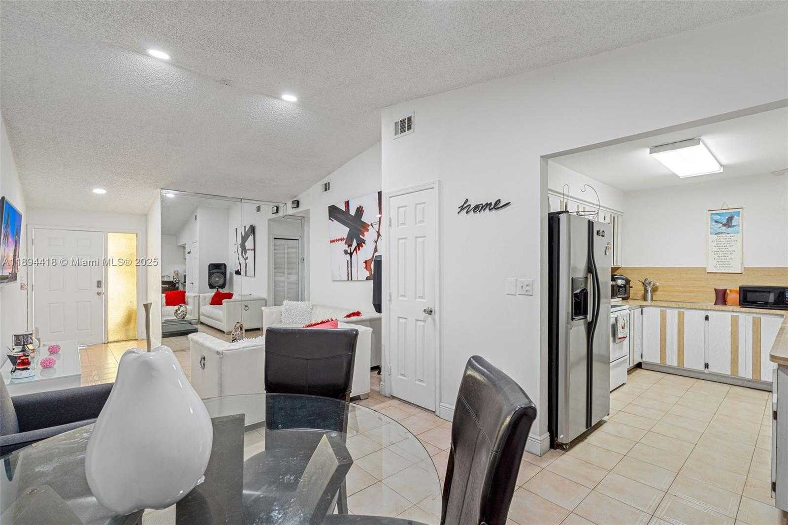 Small Image of 13 NORTH WEST 108TH CT #4, Miami Number 8