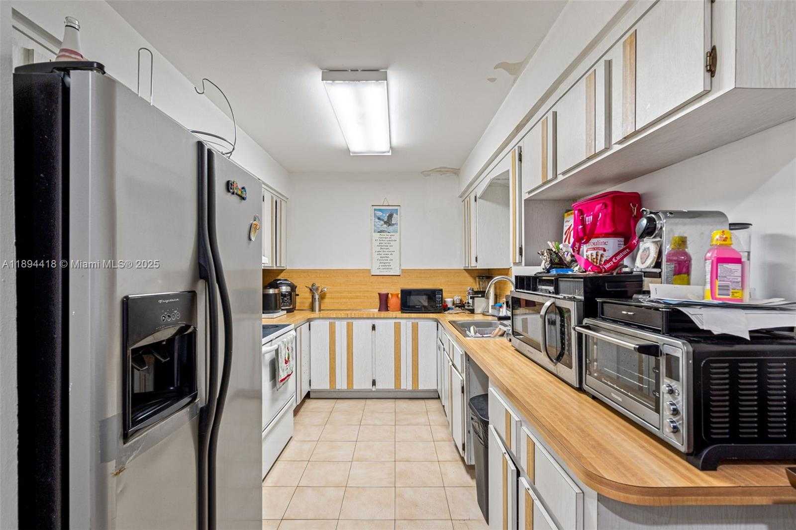 Small Image of 13 NORTH WEST 108TH CT #4, Miami Number 9