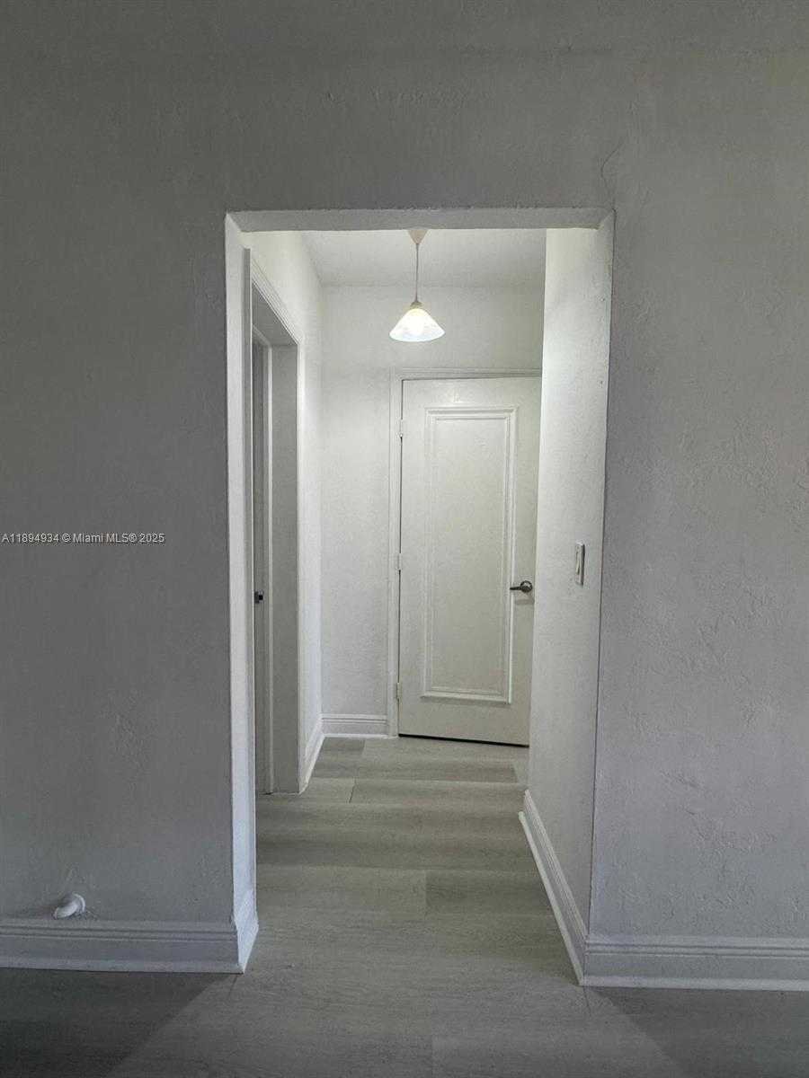 Small Image of 605 77TH ST #8, Miami Beach Number 8