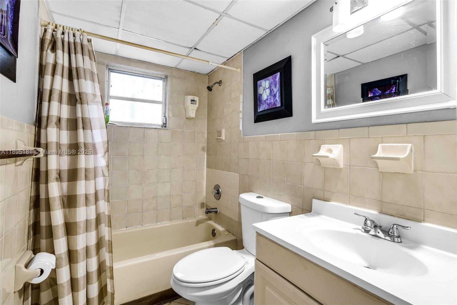 Small Image of 2368 SOUTH WEST 32ND AVE #2, Miami Number 16