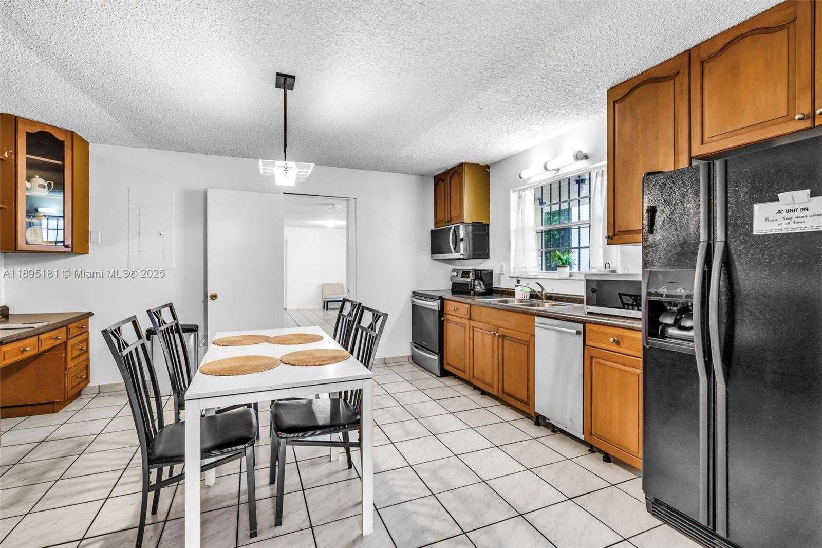 Small Image of 2368 SOUTH WEST 32ND AVE #2, Miami Number 17