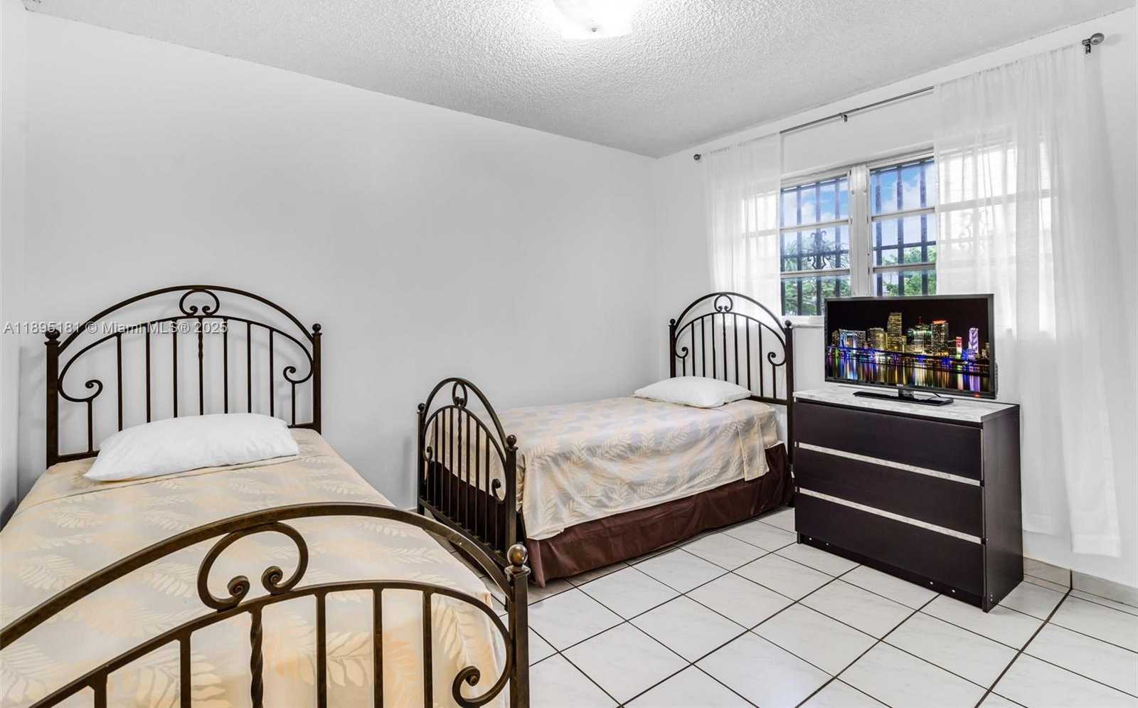 Small Image of 2368 SOUTH WEST 32ND AVE #2, Miami Number 19