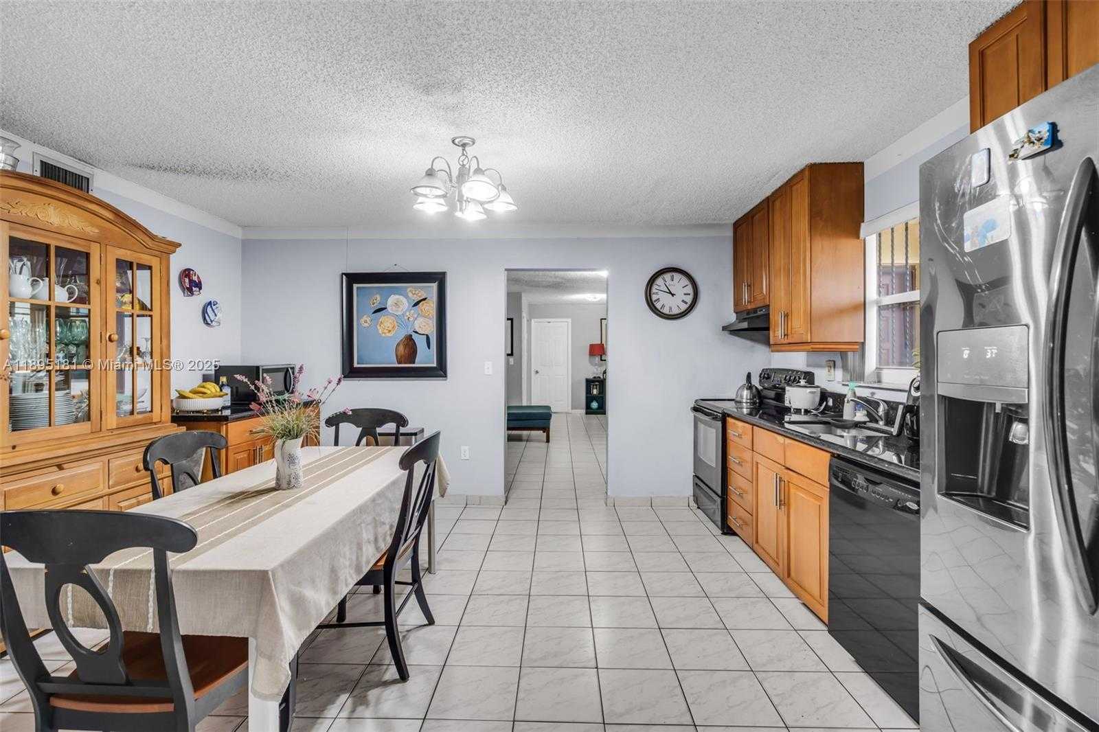 Small Image of 2368 SOUTH WEST 32ND AVE #2, Miami Number 4