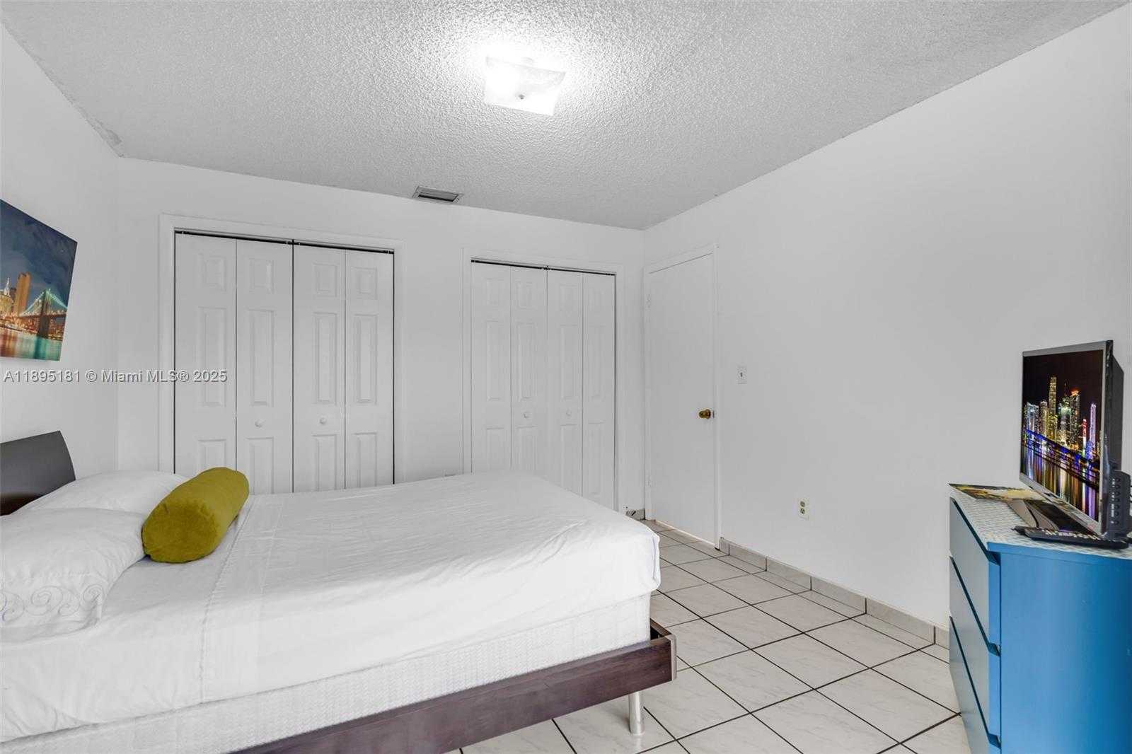 Small Image of 2368 SOUTH WEST 32ND AVE #2, Miami Number 46