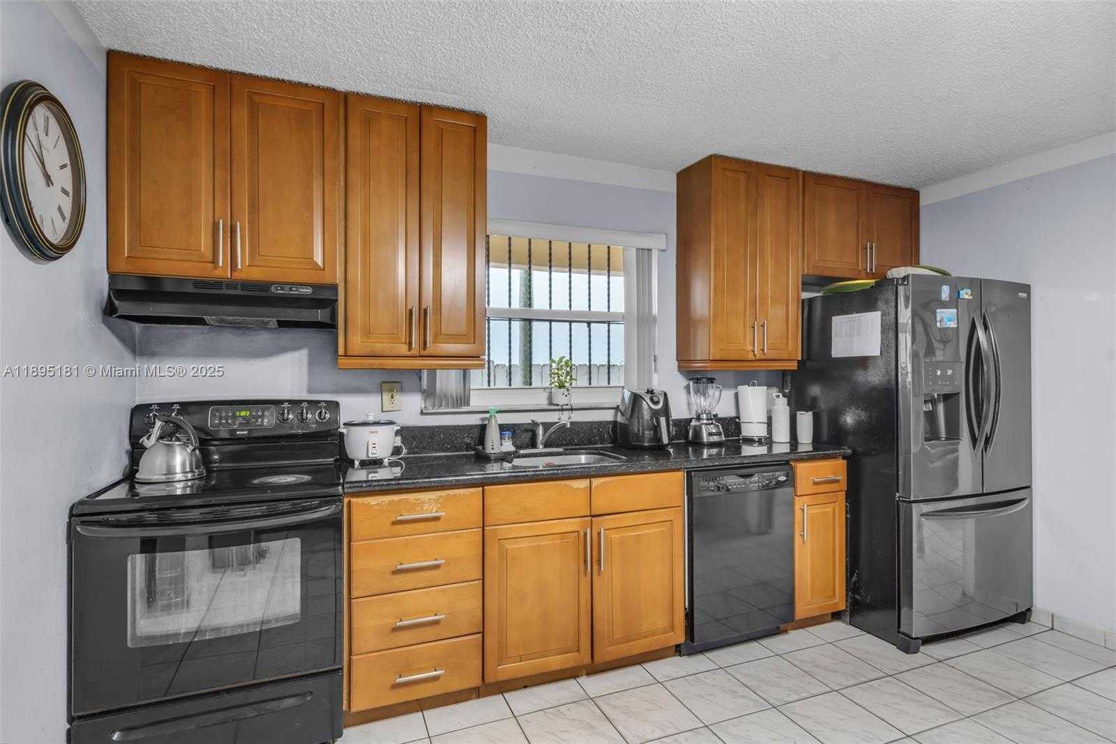 Small Image of 2368 SOUTH WEST 32ND AVE #2, Miami Number 5