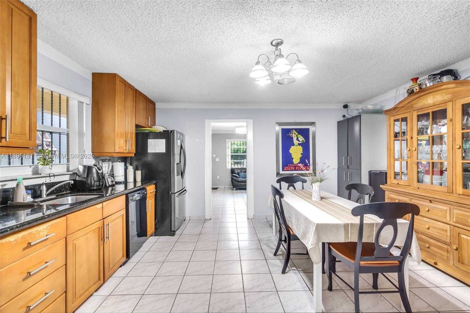 Small Image of 2368 SOUTH WEST 32ND AVE #2, Miami Number 8