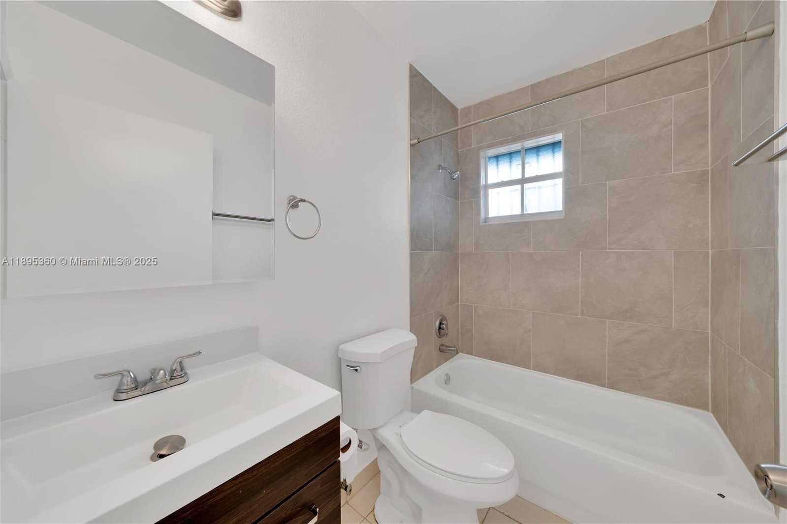Small Image of 285 NORTH WEST 39TH ST, Miami Number 14