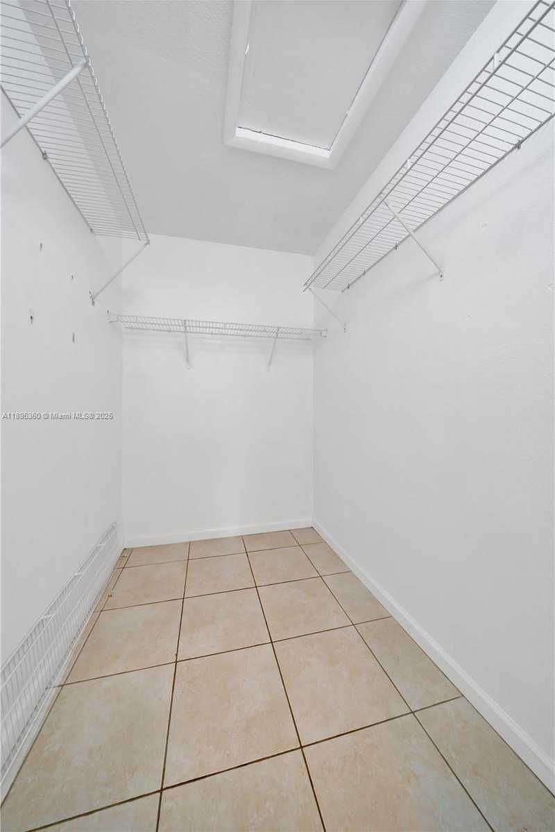 Small Image of 285 NORTH WEST 39TH ST, Miami Number 16