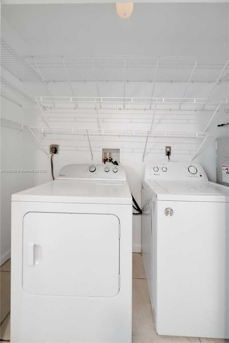 Small Image of 285 NORTH WEST 39TH ST, Miami Number 17
