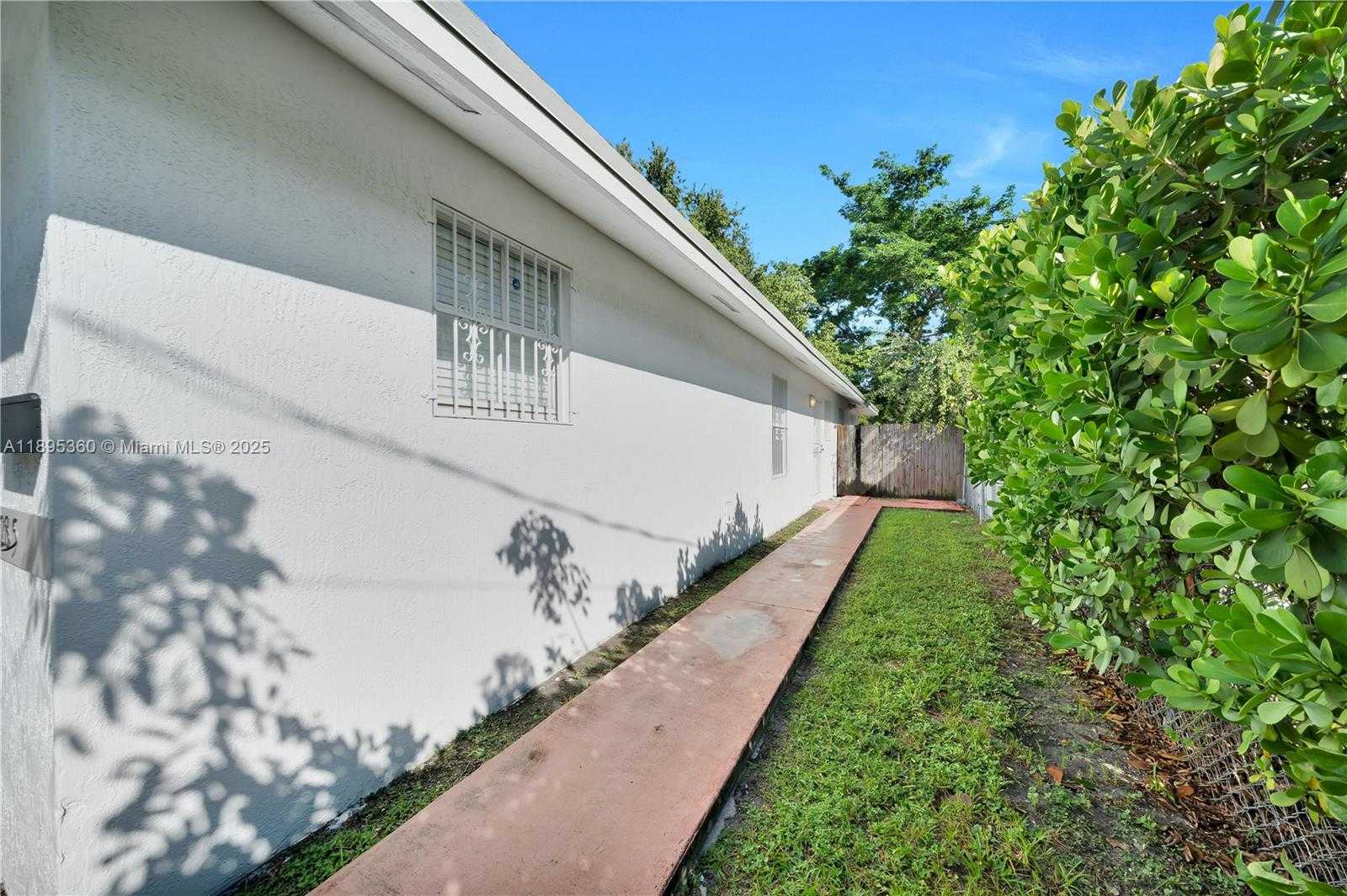 Small Image of 285 NORTH WEST 39TH ST, Miami Number 18