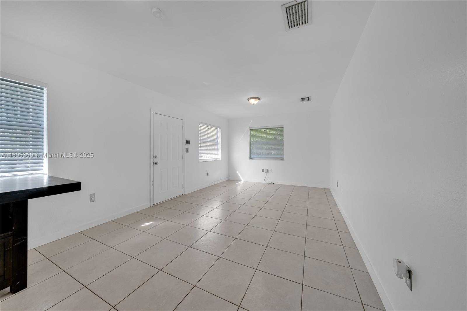 Small Image of 285 NORTH WEST 39TH ST, Miami Number 6