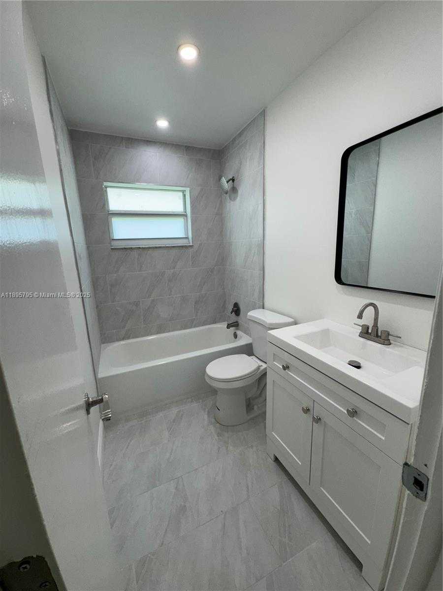 Small Image of 7260 NORTH WEST 16TH ST, Plantation Number 10