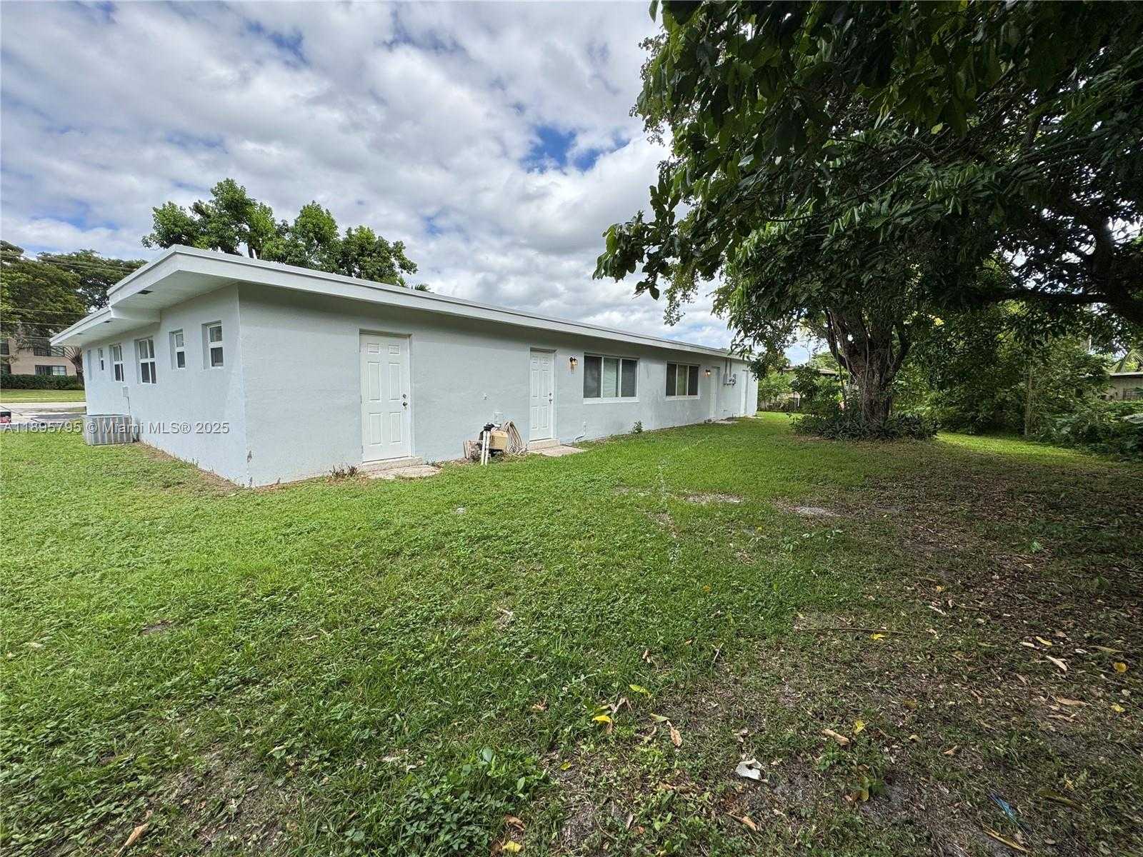 Small Image of 7260 NORTH WEST 16TH ST, Plantation Number 4