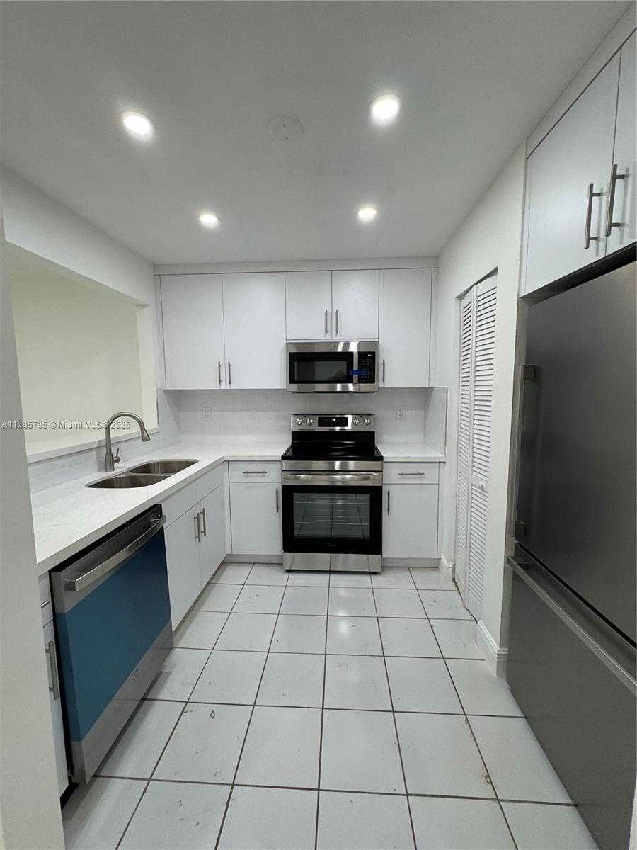 Small Image of 7260 NORTH WEST 16TH ST, Plantation Number 6