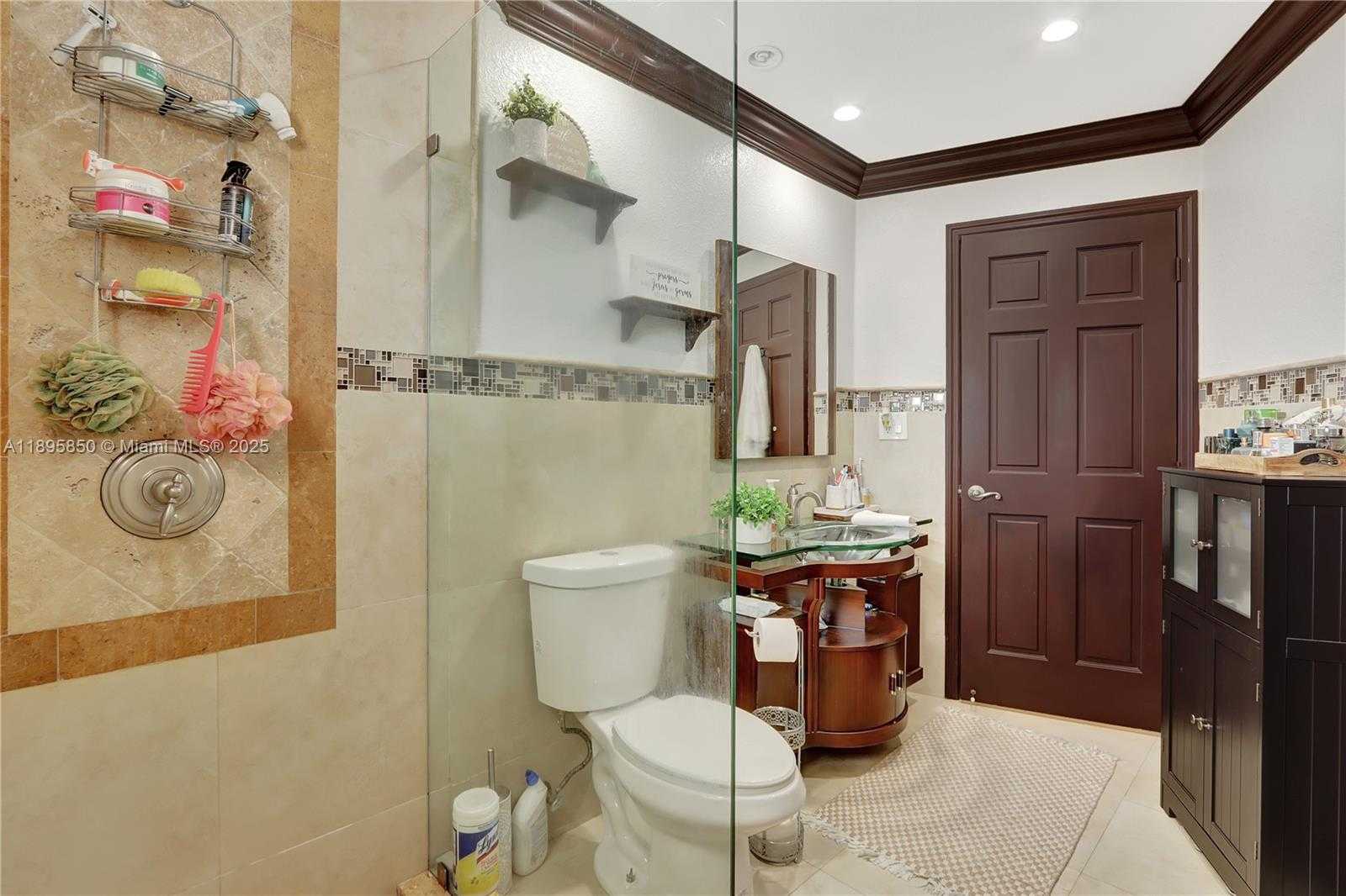 Small Image of 15801 NORTH WEST 47TH AVE, Miami Gardens Number 16