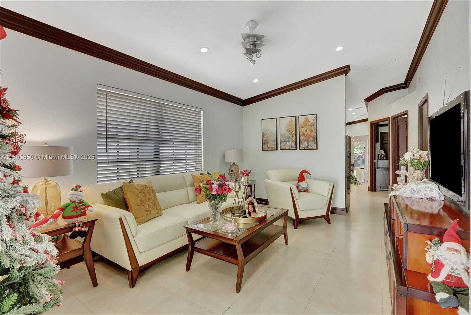 Small Image of 15801 NORTH WEST 47TH AVE, Miami Gardens Number 9