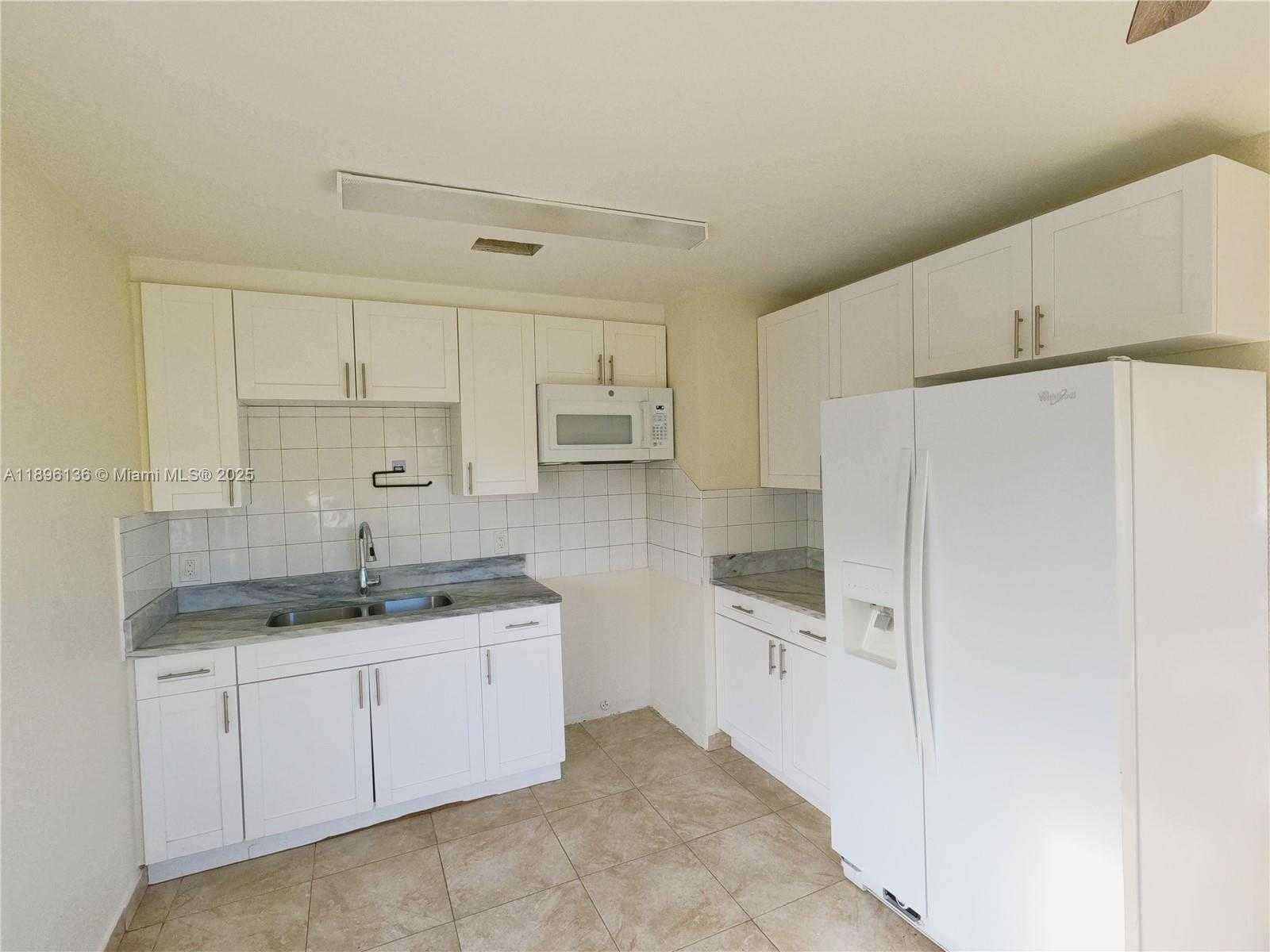 Small Image of 3581 LAURETTE LN, Lake Worth Number 16