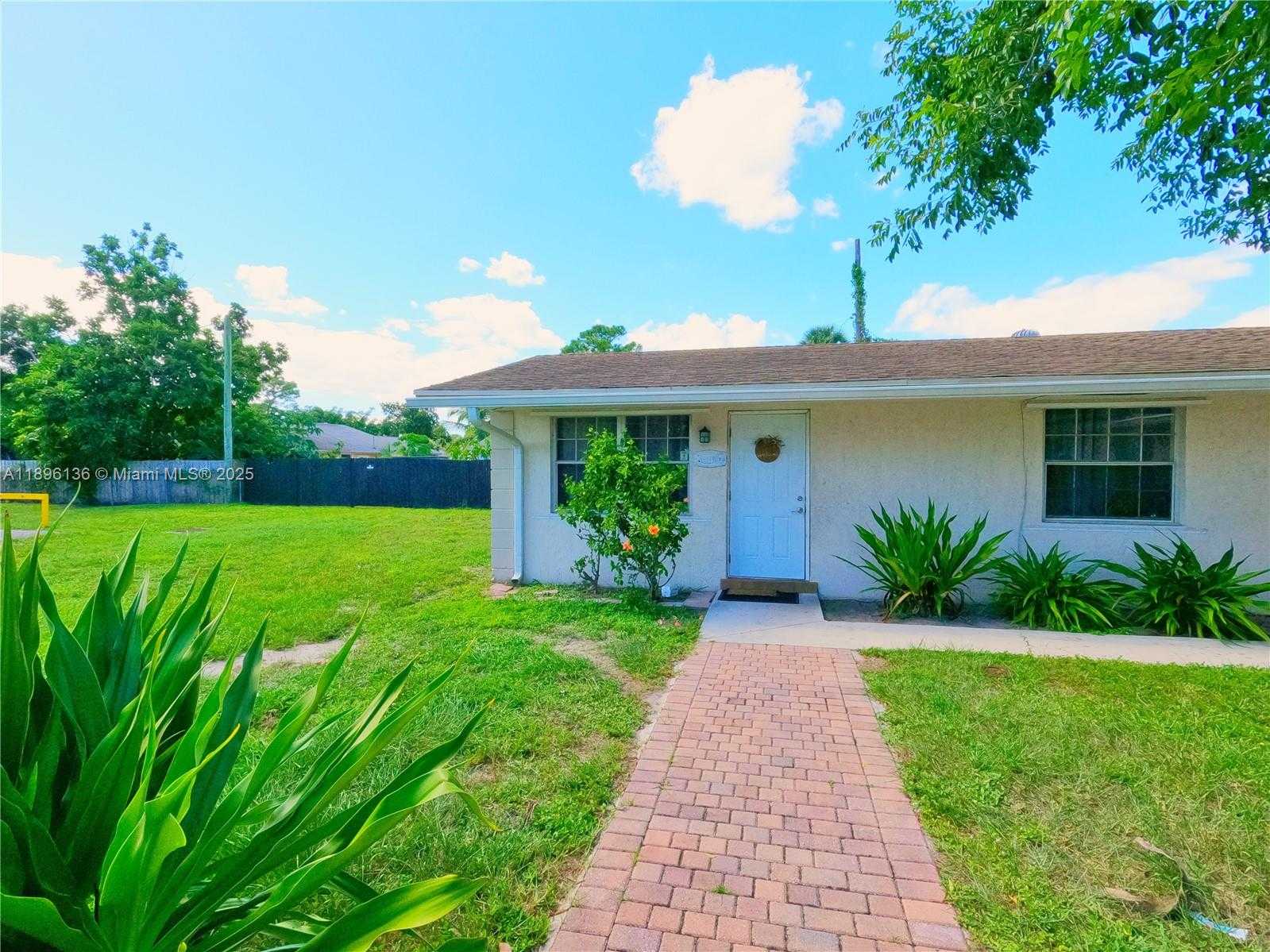 Small Image of 3581 LAURETTE LN, Lake Worth Number 2