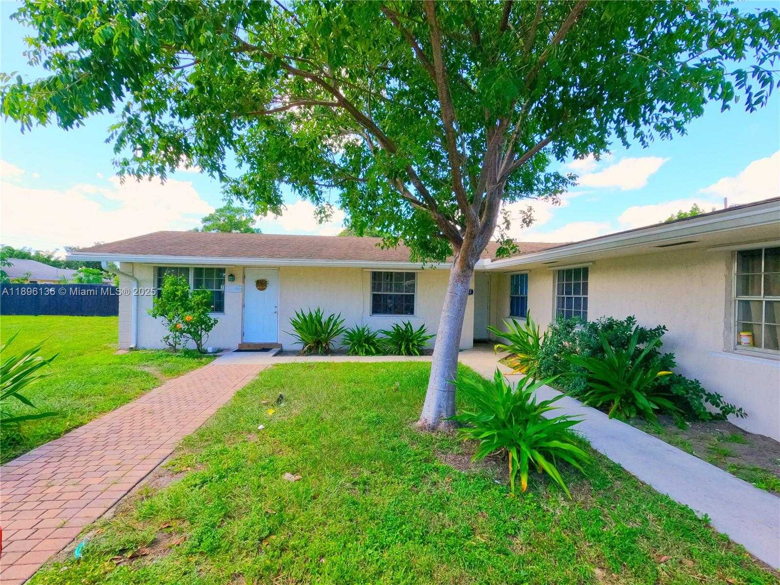 Small Image of 3581 LAURETTE LN, Lake Worth Number 3