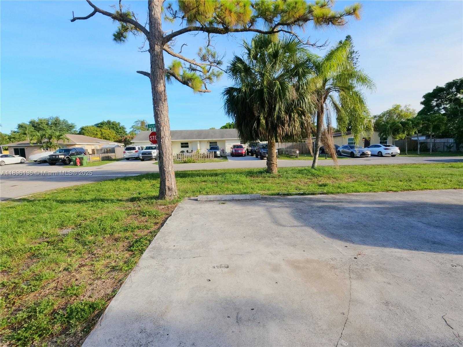 Small Image of 3581 LAURETTE LN, Lake Worth Number 6