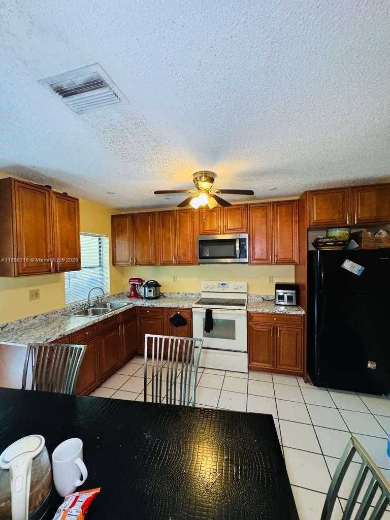 Small Image of 3405 NORTH WEST 82ND AVE, Coral Springs Number 25