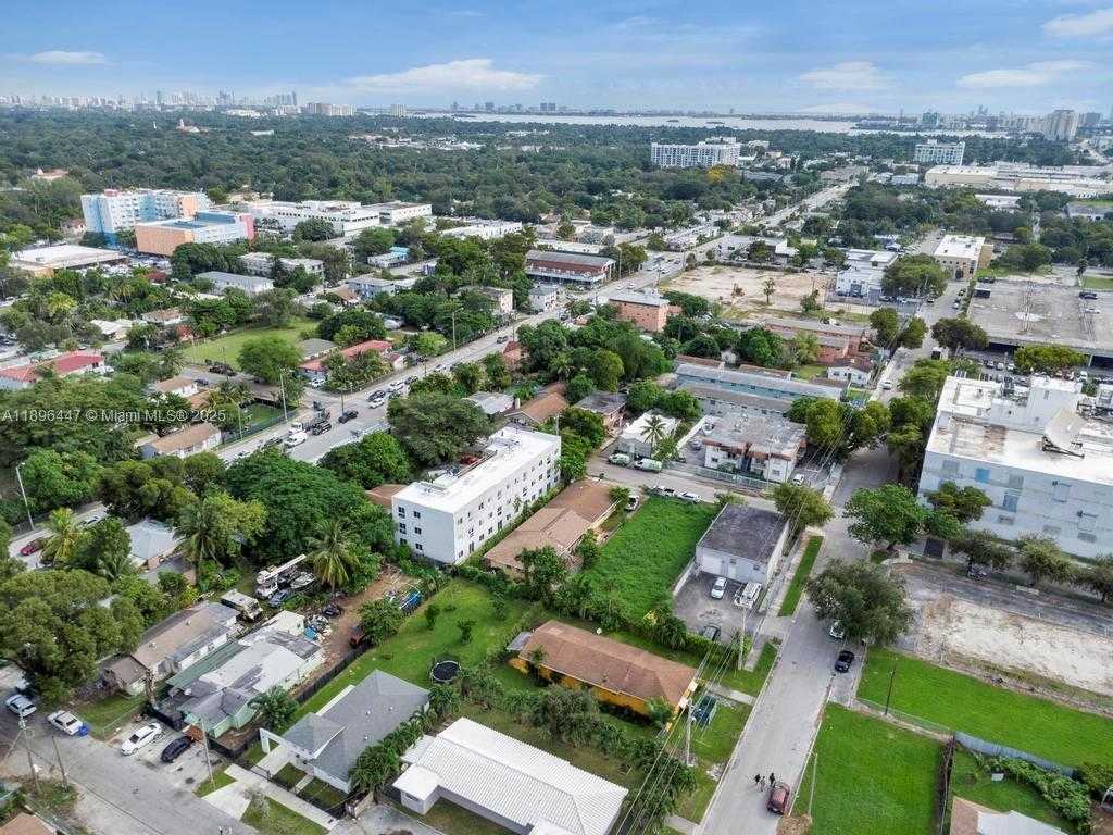 Small Image of 47 NORTH EAST 80TH TER #5, Miami Number 18