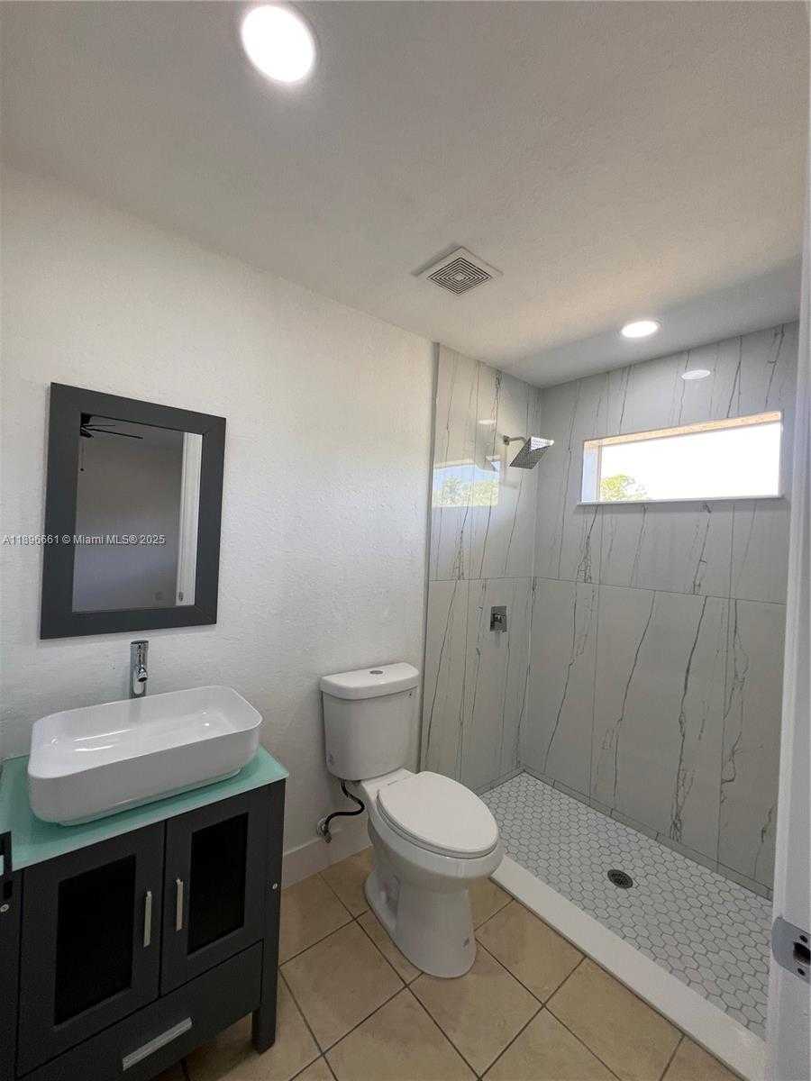 Small Image of 1412 WEST 12TH ST, Lehigh Acres Number 24