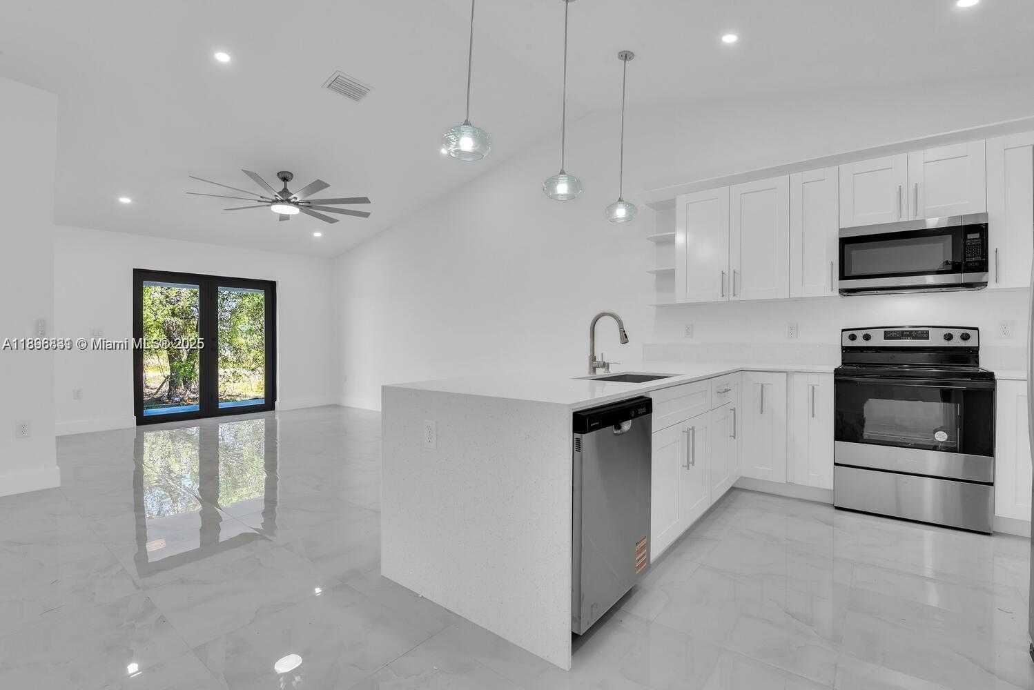 Small Image of 4745 13TH ST SW, Lehigh Acres Number 2