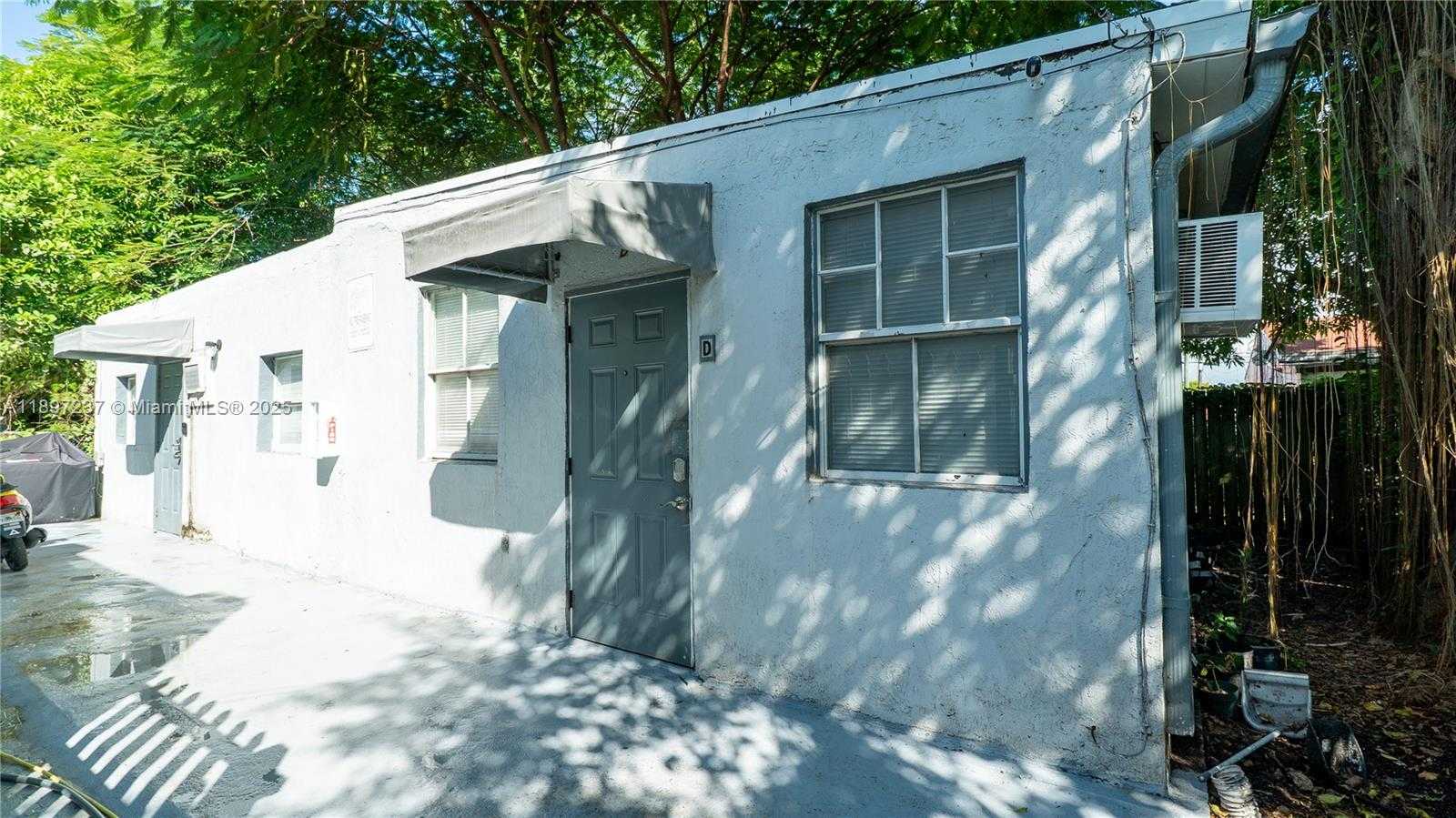 Small Image of 1177 NORTH WEST 30TH ST, Miami Number 12