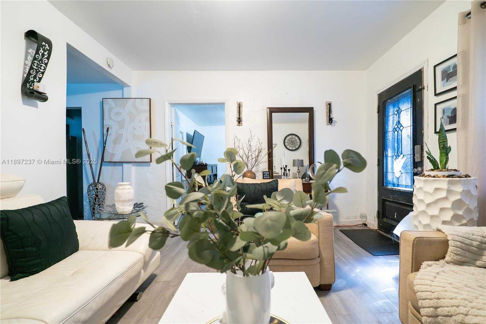 Small Image of 1177 NORTH WEST 30TH ST, Miami Number 18