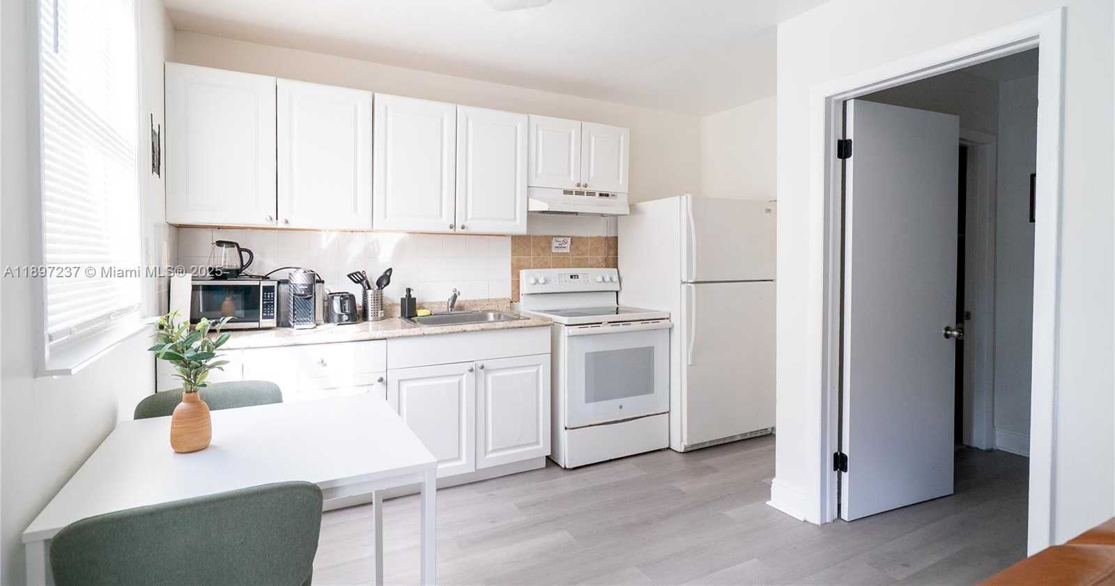 Small Image of 1177 NORTH WEST 30TH ST, Miami Number 4