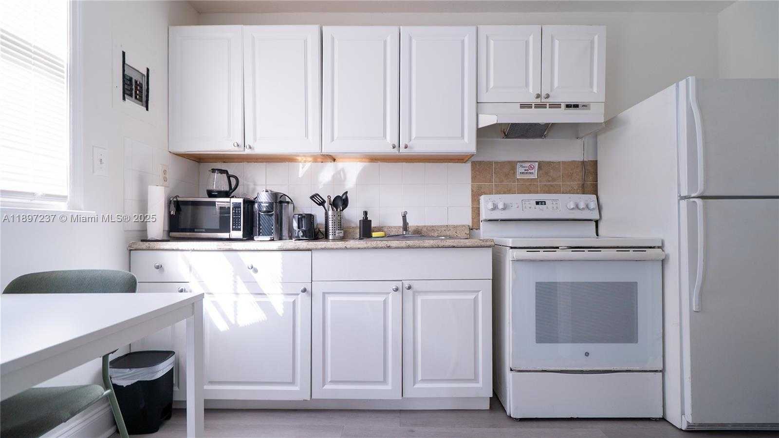 Small Image of 1177 NORTH WEST 30TH ST, Miami Number 8