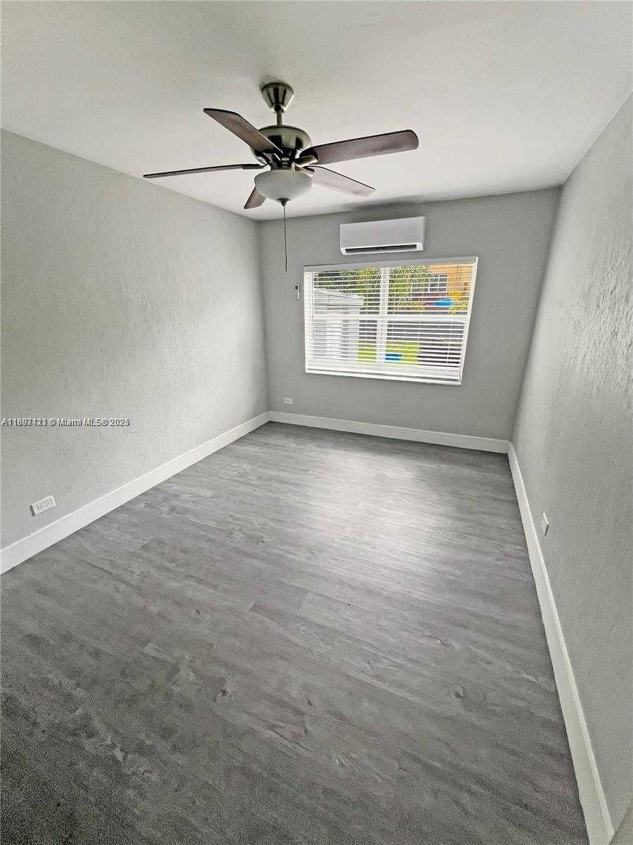 Small Image of 2783 SOUTH WEST 33RD CT, Miami Number 12