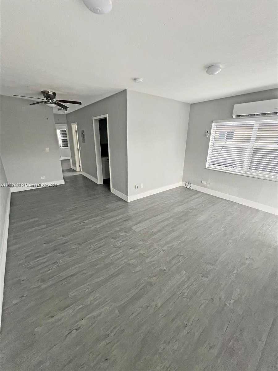 Small Image of 2783 SOUTH WEST 33RD CT, Miami Number 16