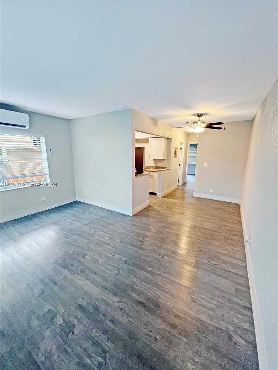 Small Image of 2783 SOUTH WEST 33RD CT, Miami Number 7
