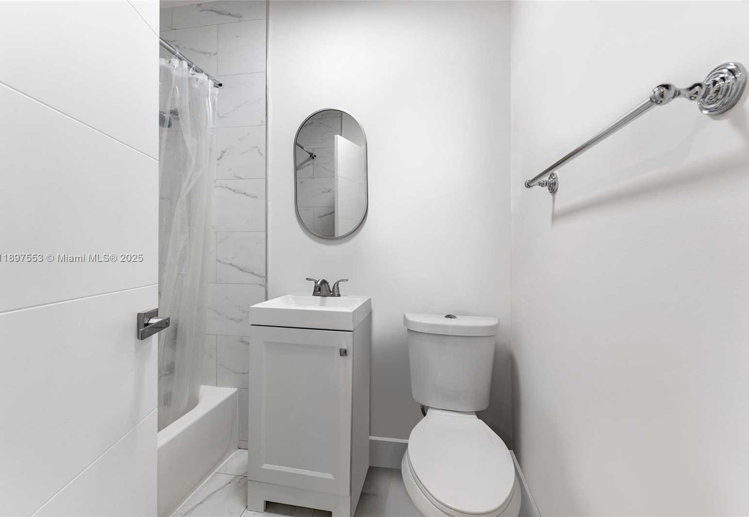 Small Image of 19 NORTH EAST 48TH ST, Miami Number 26