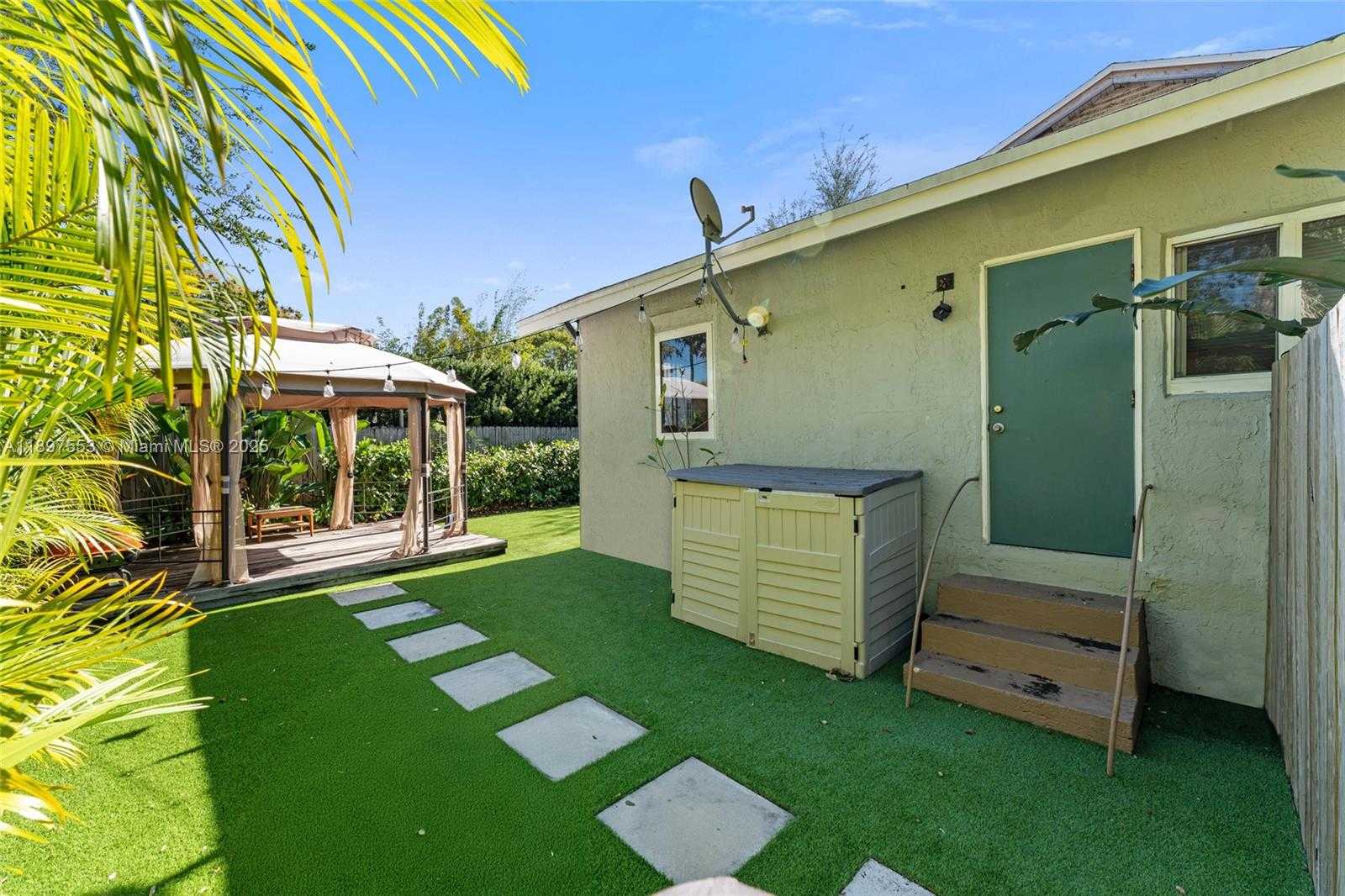 Small Image of 19 NORTH EAST 48TH ST, Miami Number 30