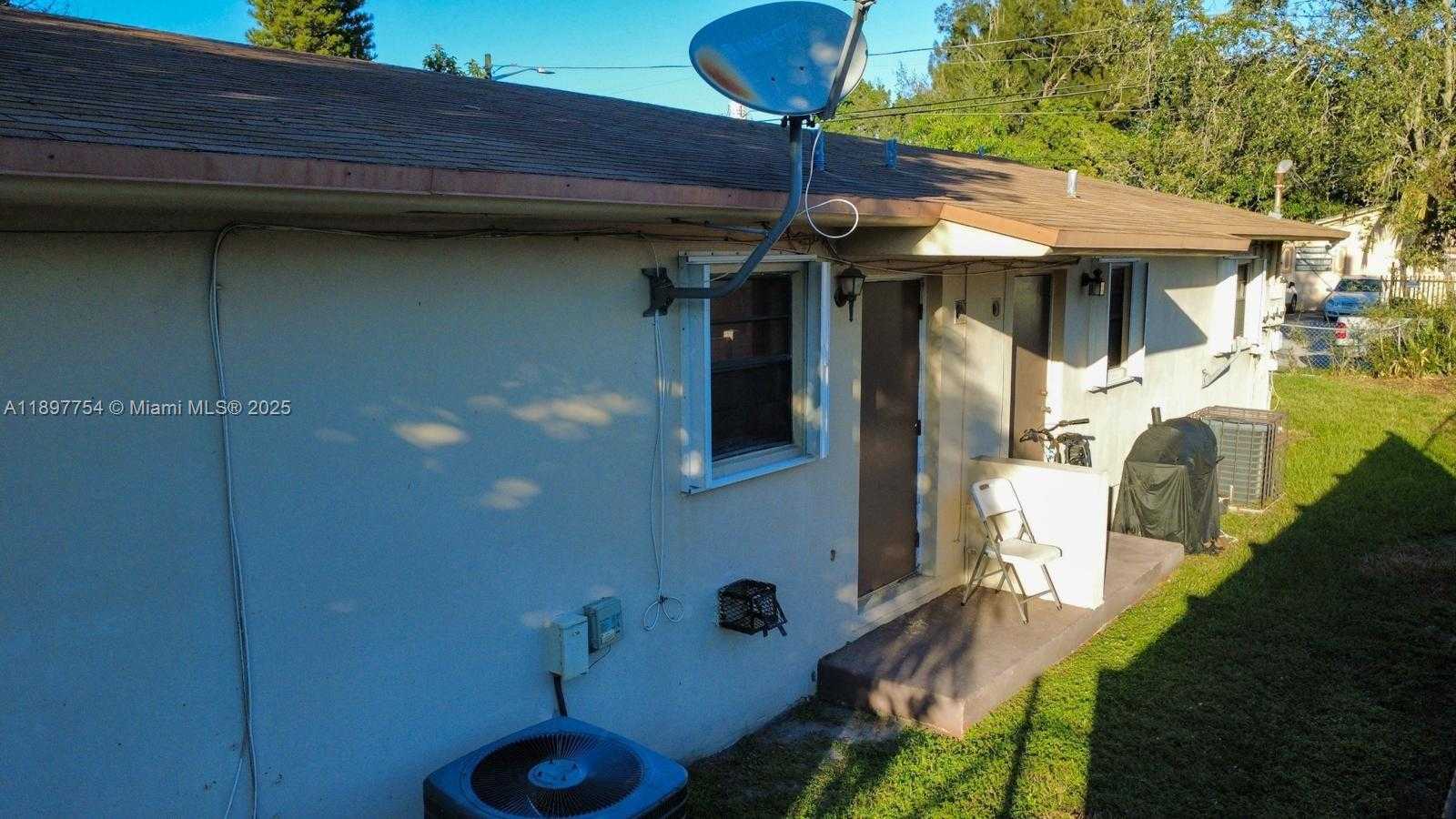 Small Image of 7534 NORTH WEST 4TH AVE #2, Miami Number 9