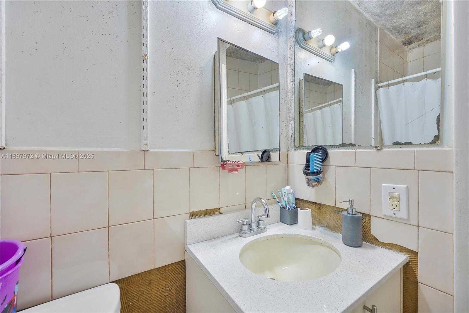 Small Image of 22940 SOUTH WEST 156TH AVE #4, Miami Number 20