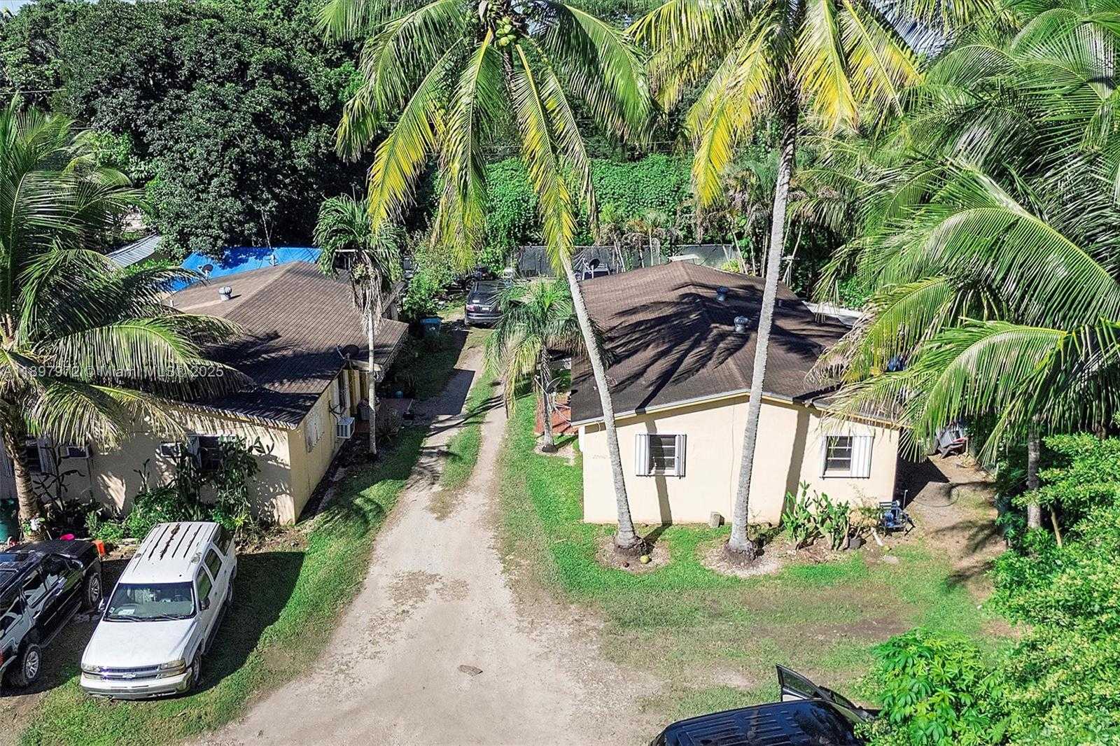 Small Image of 22940 SOUTH WEST 156TH AVE #4, Miami Number 28