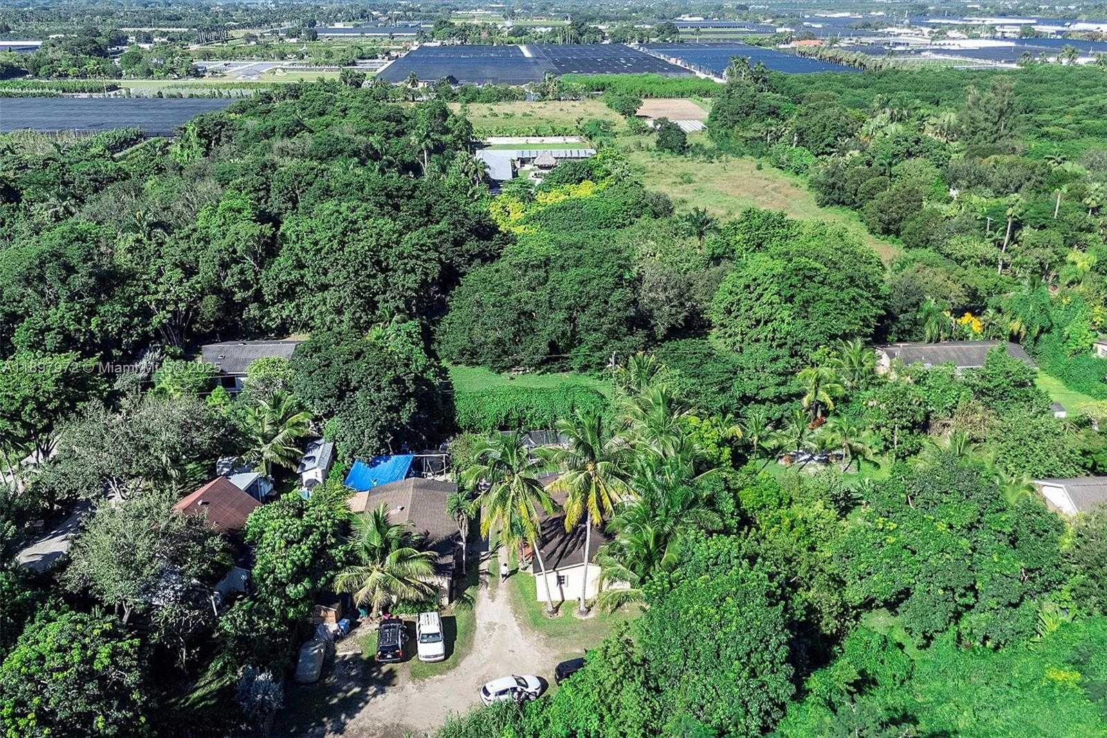 Small Image of 22940 SOUTH WEST 156TH AVE #4, Miami Number 36