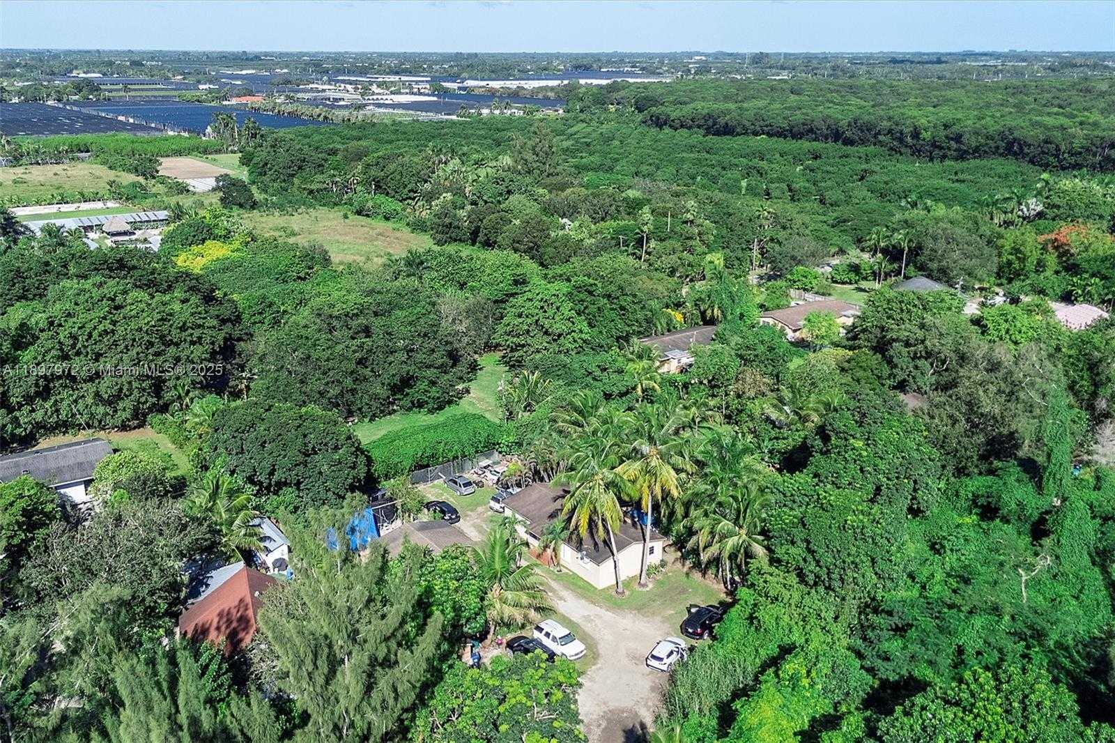 Small Image of 22940 SOUTH WEST 156TH AVE #4, Miami Number 37