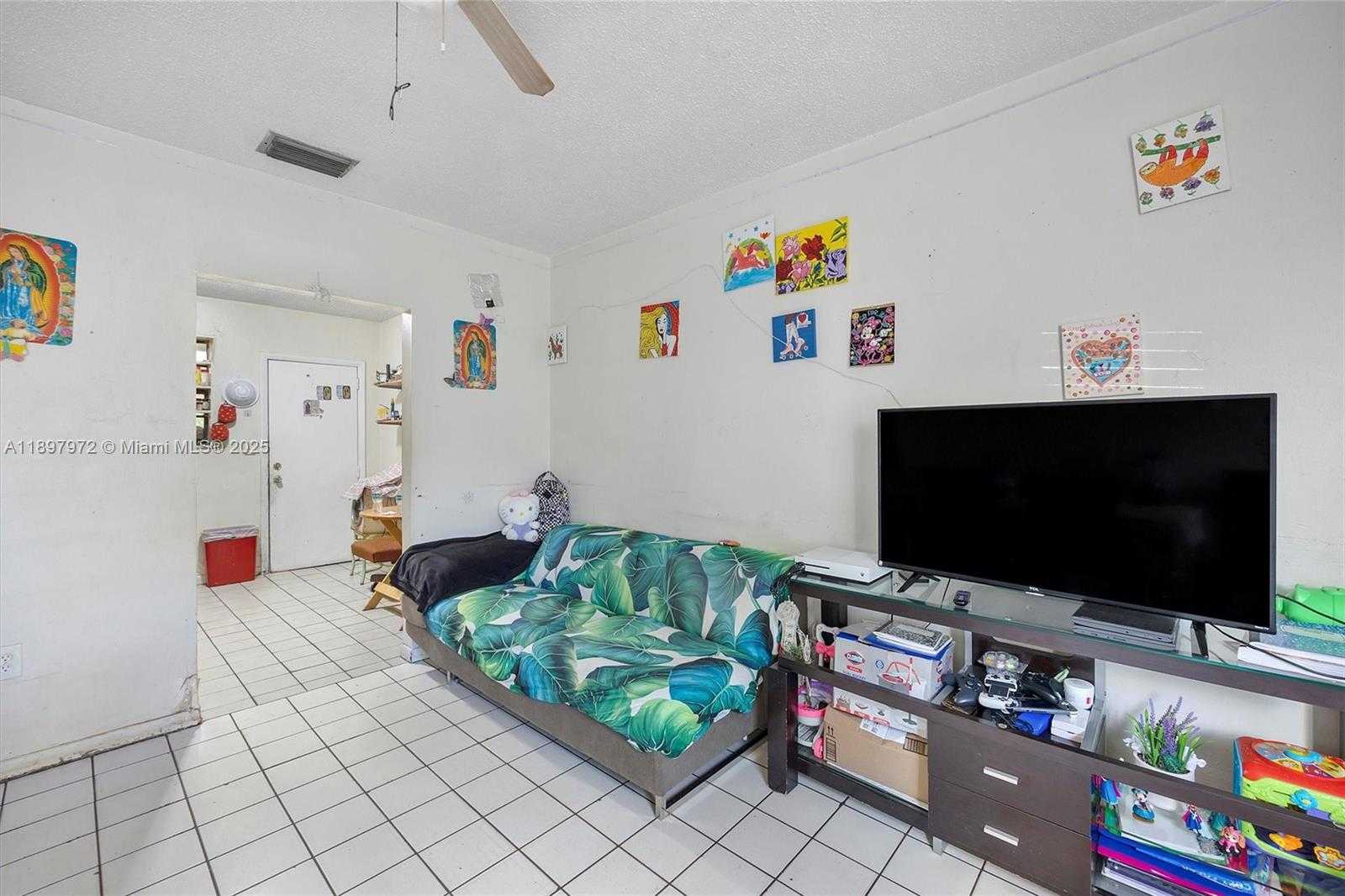 Small Image of 22940 SOUTH WEST 156TH AVE #4, Miami Number 9