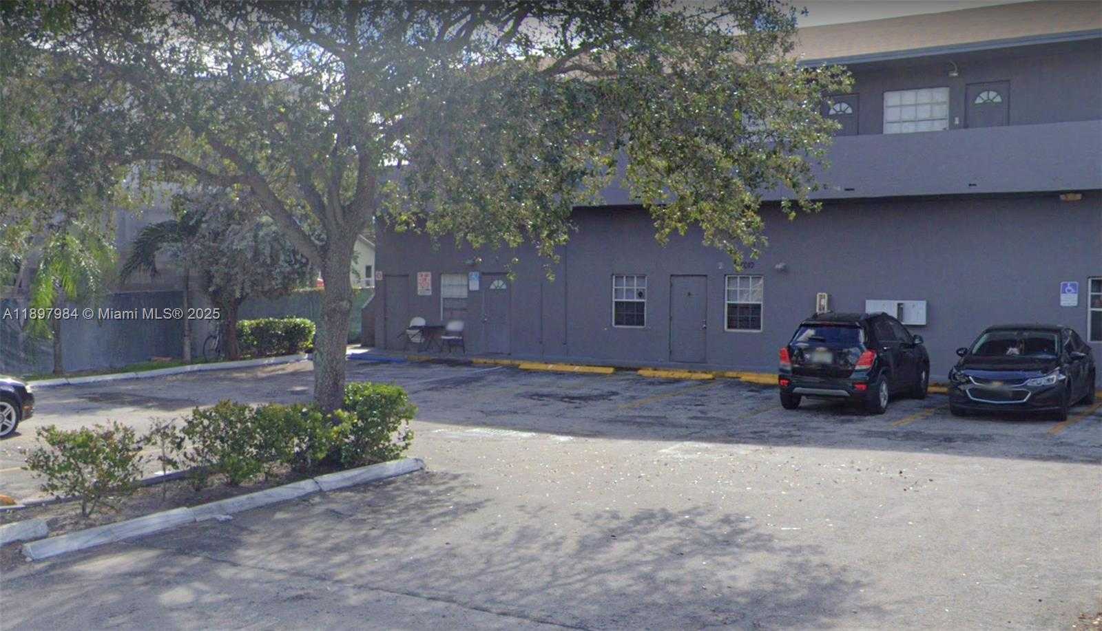 Small Image of West Park Number 22