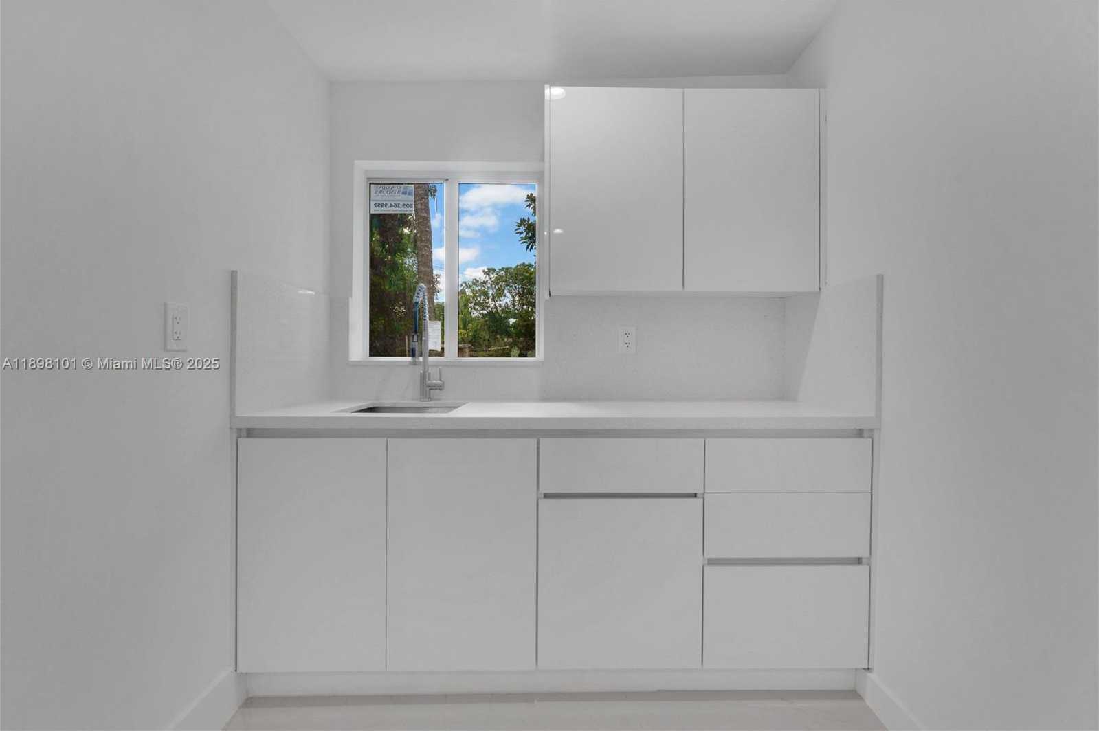 Small Image of 521 NORTH WEST 33RD AVE #3, Miami Number 16