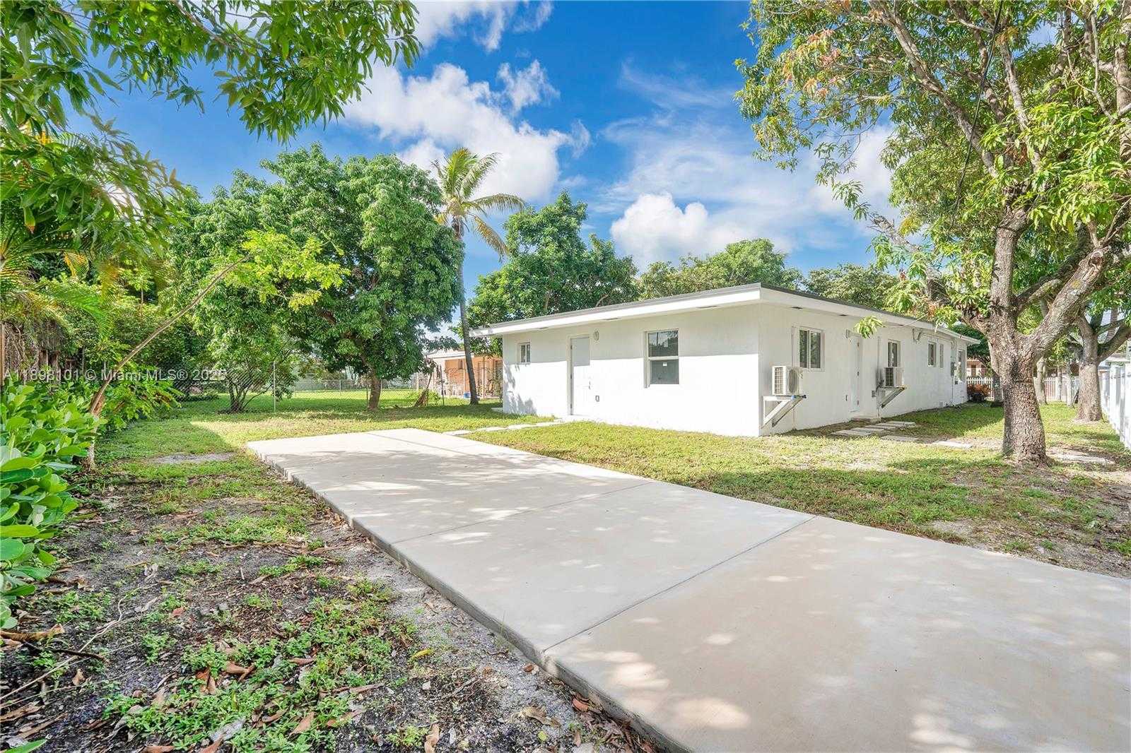 Small Image of 521 NORTH WEST 33RD AVE #3, Miami Number 27