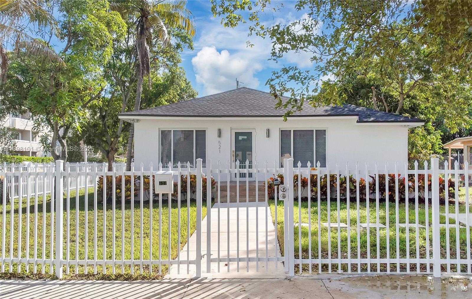 Small Image of 521 NORTH WEST 33RD AVE #3, Miami Number 30