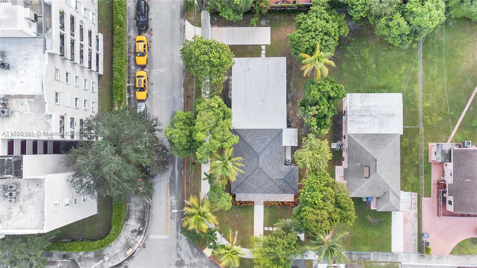 Small Image of 521 NORTH WEST 33RD AVE #3, Miami Number 31