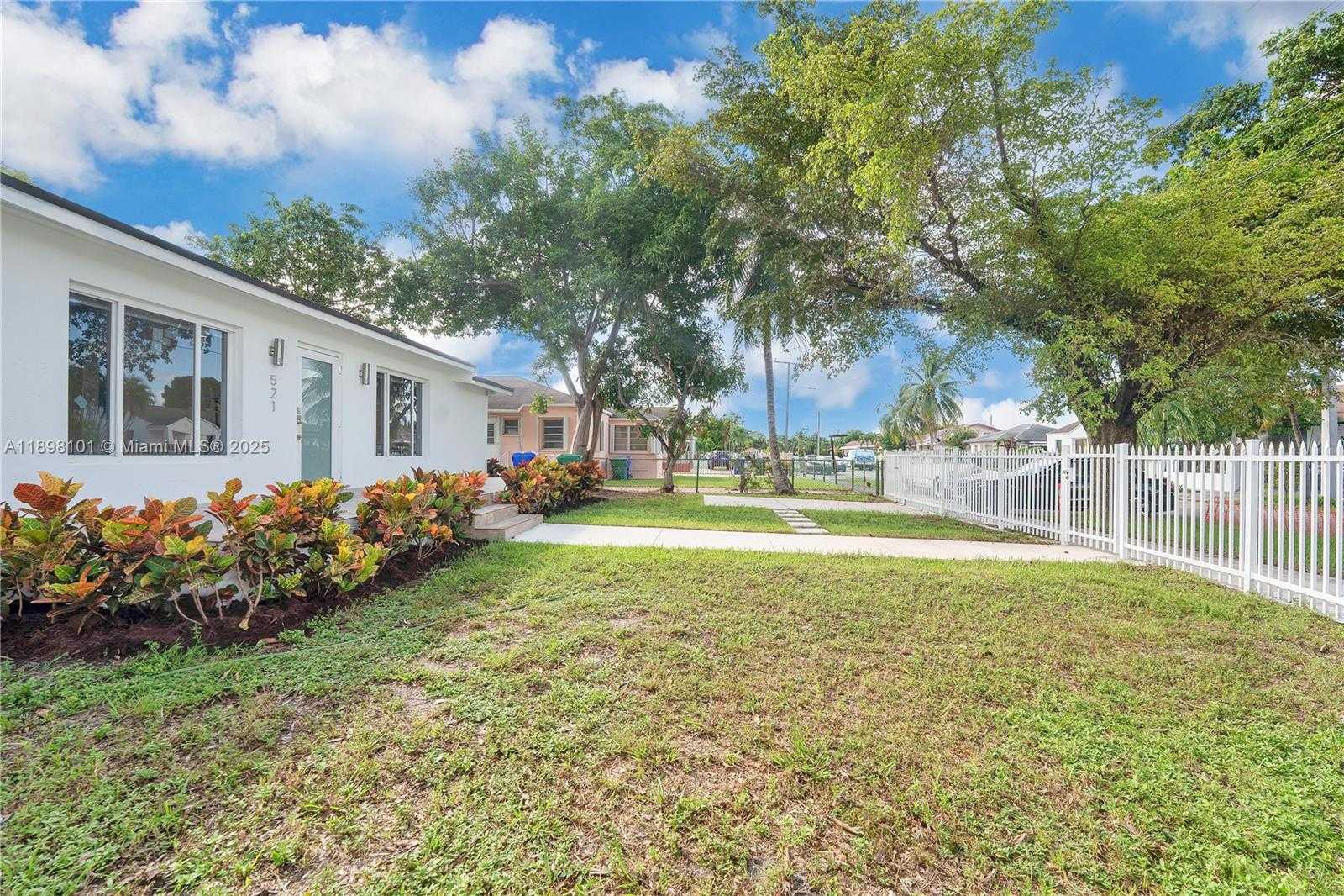 Small Image of 521 NORTH WEST 33RD AVE #3, Miami Number 5