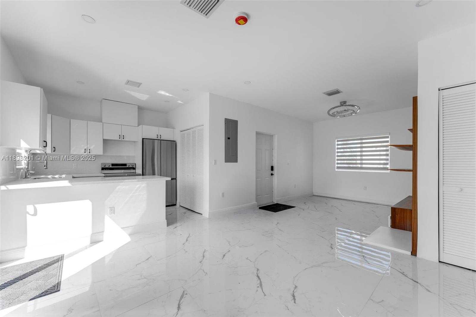 Small Image of 3840 SOUTH WEST 91ST AVE, Miami Number 10